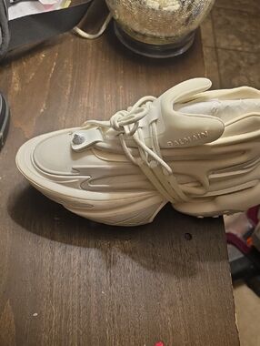 Balmain Off-White Sculpted High-Top Runner